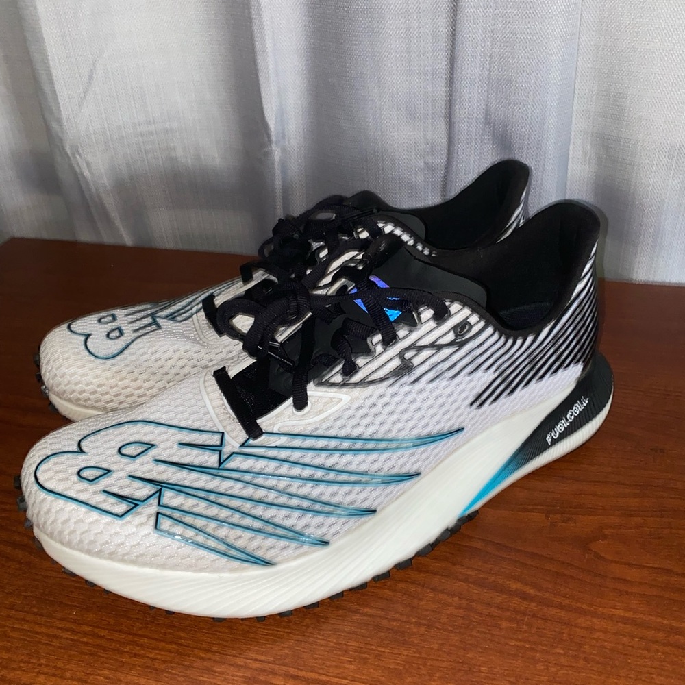 New Balance Fuelcell RC Elite Black/White
